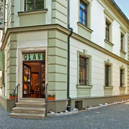 U Ruze Hotel